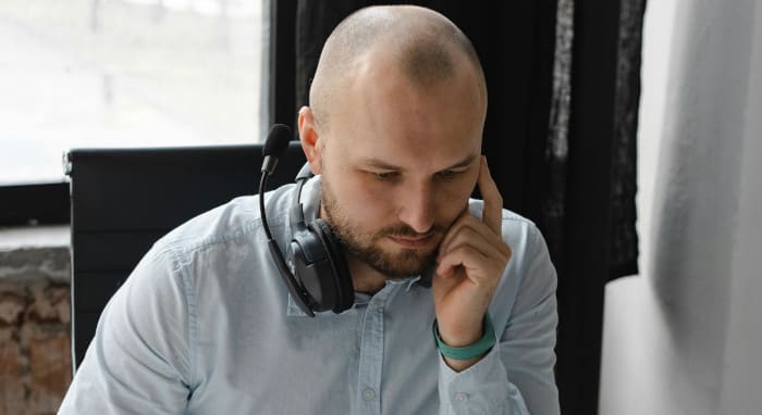 ¿Los Calvos Tienen Menos Oportunidades?